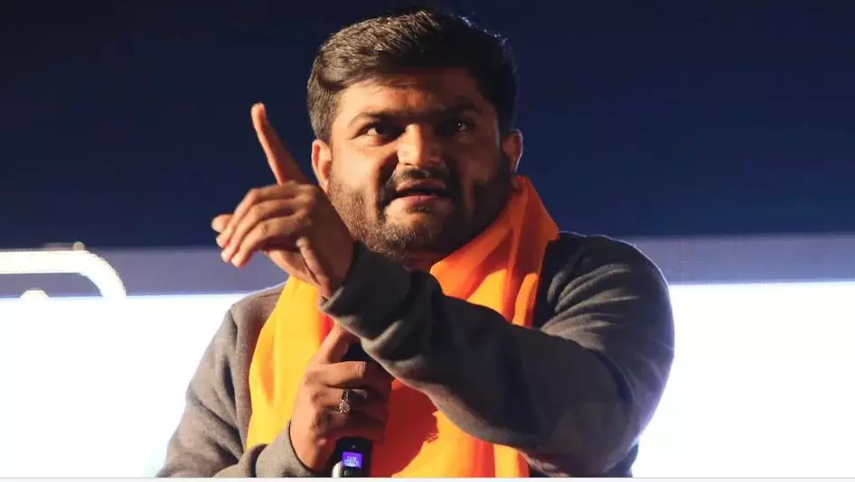 കോൺഗ്രസ് വിടില്ലെന്ന് ഹാർദിക് പട്ടേൽ; ബി.ജെ.പി നിലപാടുകളെ പിന്തുണയ്ക്കുന്നത് തുടരും കോൺഗ്രസ് വിടില്ലെന്ന് ഹാർദിക് പട്ടേൽ; ബി.ജെ.പി നിലപാടുകളെ പിന്തുണയ്ക്കുന്നത് തുടരും