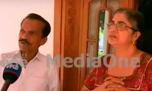 രേഷ്മ വീട്ടിൽനിന്ന് ഭക്ഷണം ഉണ്ടാക്കിക്കൊടുത്തിട്ടില്ല; ആരോപണങ്ങൾ തള്ളി പിതാവ്