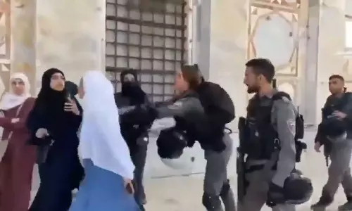 അൽ അഖ്സയിലെ അതിക്രമം മുസ്ലിം വിശ്വാസത്തെ വ്രണപ്പെടുത്തുന്നത്- ഖത്തർ വിദേശകാര്യമന്ത്രി അൽ അഖ്സയിലെ അതിക്രമം മുസ്ലിം വിശ്വാസത്തെ വ്രണപ്പെടുത്തുന്നത്- ഖത്തർ വിദേശകാര്യമന്ത്രി