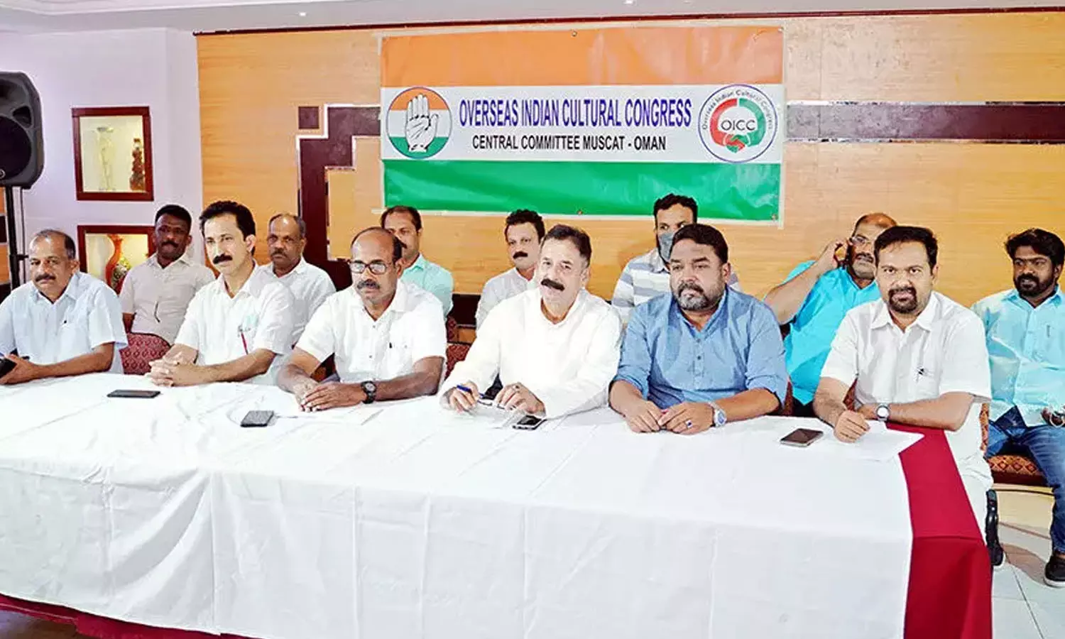 ഒ.ഐ.സി.സി ഒമാൻ അഡ്ഹോക് കമ്മിറ്റിയിൽ പൊട്ടിത്തെറി: ഹൈദ്രോസ് പതുവന രാജിവച്ചു ഒ.ഐ.സി.സി ഒമാൻ അഡ്ഹോക് കമ്മിറ്റിയിൽ പൊട്ടിത്തെറി: ഹൈദ്രോസ് പതുവന രാജിവച്ചു