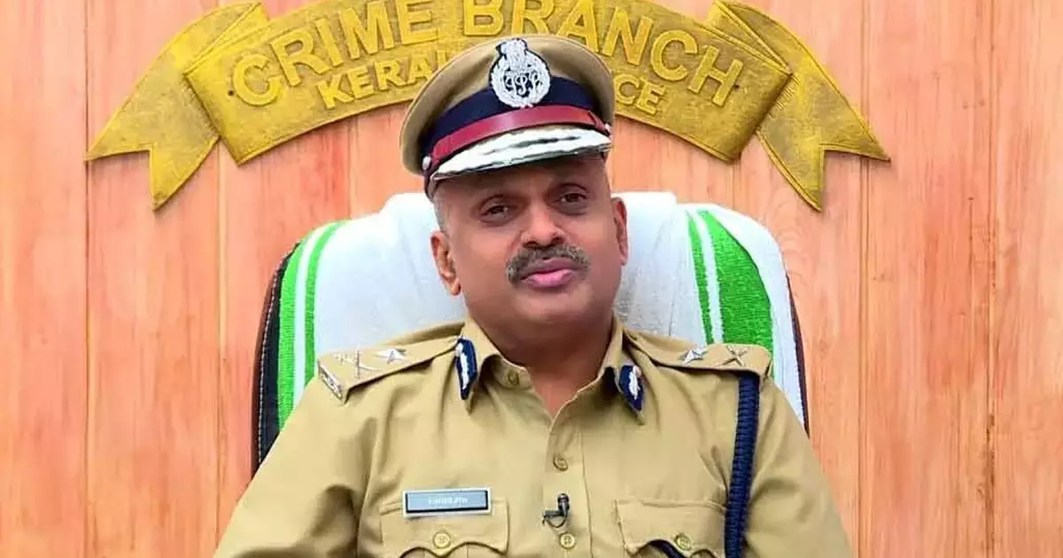 ക്രൈംബ്രാഞ്ച് മേധാവിയെ മാറ്റി, എതിര്പ്പുമായി ഡബ്ല്യു.സി.സി; നടിയെ ആക്രമിച്ച കേസ് വീണ്ടും വിവാദത്തിലേക്ക് ക്രൈംബ്രാഞ്ച് മേധാവിയെ മാറ്റി, എതിര്പ്പുമായി ഡബ്ല്യു.സി.സി; നടിയെ ആക്രമിച്ച കേസ് വീണ്ടും വിവാദത്തിലേക്ക്