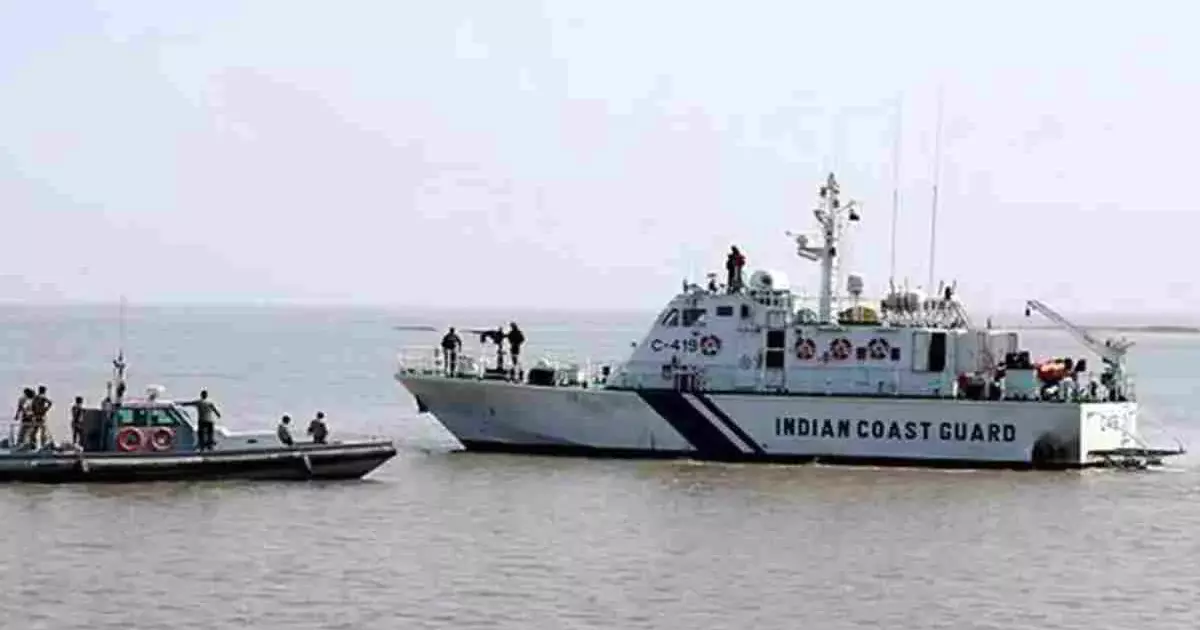 280 കോടിയുടെ ഹെറോയിനുമായി ഗുജറാത്ത് തീരത്ത് പാക് ബോട്ട് പിടിയിൽ