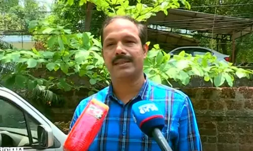 കണ്ണൂർ സർവകലാശാലയിലെ ചോദ്യപേപ്പർ ആവർത്തനം; പരീക്ഷ കൺട്രോളർ രാജി സന്നദ്ധത അറിയിച്ചു