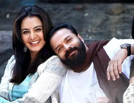 അന്ന് മഞ്ജുവിനൊപ്പം ജൂനിയര്‍ ആര്‍ട്ടിസ്റ്റ്, ഇന്ന് നായകന്‍; അഭിമാന നിമിഷമെന്ന് ജയസൂര്യ