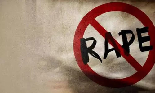 സംസാരശേഷിയില്ലാത്ത യുവതിയെ വയലിൽ വെച്ച് ബലാത്സംഗം ചെയ്ത് കൊലപ്പെടുത്തി