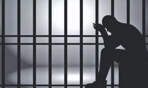 നാട്ടില് പോകാന് അവധി നല്കിയില്ല; ഉടമയെ വധിച്ച ജീവനക്കാരന് ജീവപര്യന്തം നാട്ടില് പോകാന് അവധി നല്കിയില്ല; ഉടമയെ വധിച്ച ജീവനക്കാരന് ജീവപര്യന്തം