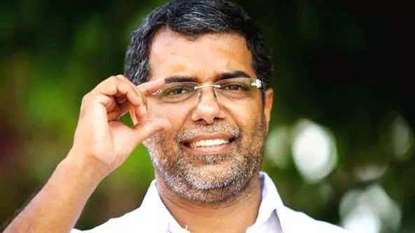 പിണറായി വിജയനെ നെഞ്ചോട് ചേര്‍ത്തുപിടിച്ച് അഭിനന്ദിക്കുന്നു; എ.പി അബ്ദുള്ളക്കുട്ടി