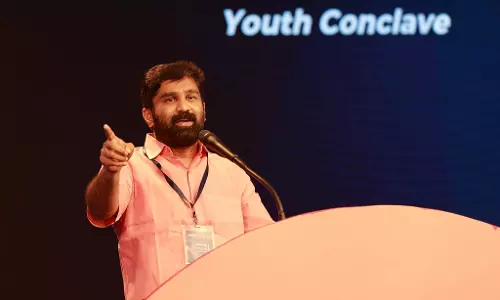 പിണറായി സർക്കാരിന് പഠിക്കാൻ പറ്റിയ മാതൃകയാണ് ഗുജറാത്ത്: വി.ടി ബല്‍റാം