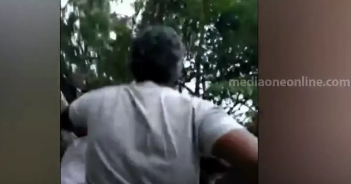 കടലുകാണിപാറ കാണാന്‍ പോയ വിദ്യാര്‍ഥികള്‍ക്കു നേരെ സദാചാര ആക്രമണം