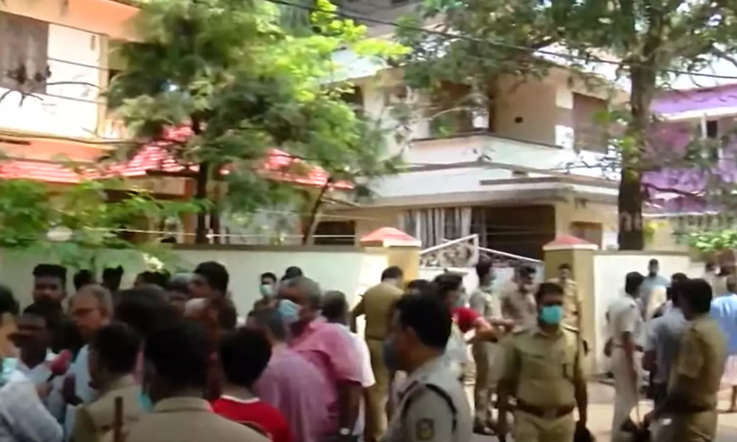 മലിനജല സംസ്കരണ പ്ലാന്റിനെതിരായ സമരം; കോടതി വിധി ലംഘിക്കപ്പെട്ടതായി പരാതി മലിനജല സംസ്കരണ പ്ലാന്റിനെതിരായ സമരം; കോടതി വിധി ലംഘിക്കപ്പെട്ടതായി പരാതി