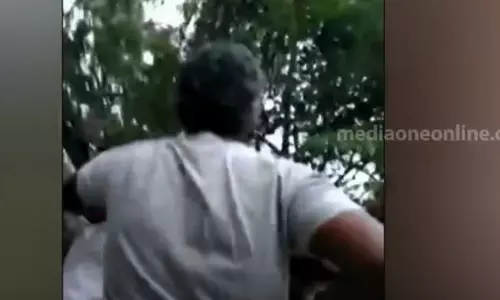 കടലുകാണിപാറ കാണാന്‍ പോയ വിദ്യാര്‍ഥികള്‍ക്കു നേരെ സദാചാര ആക്രമണം