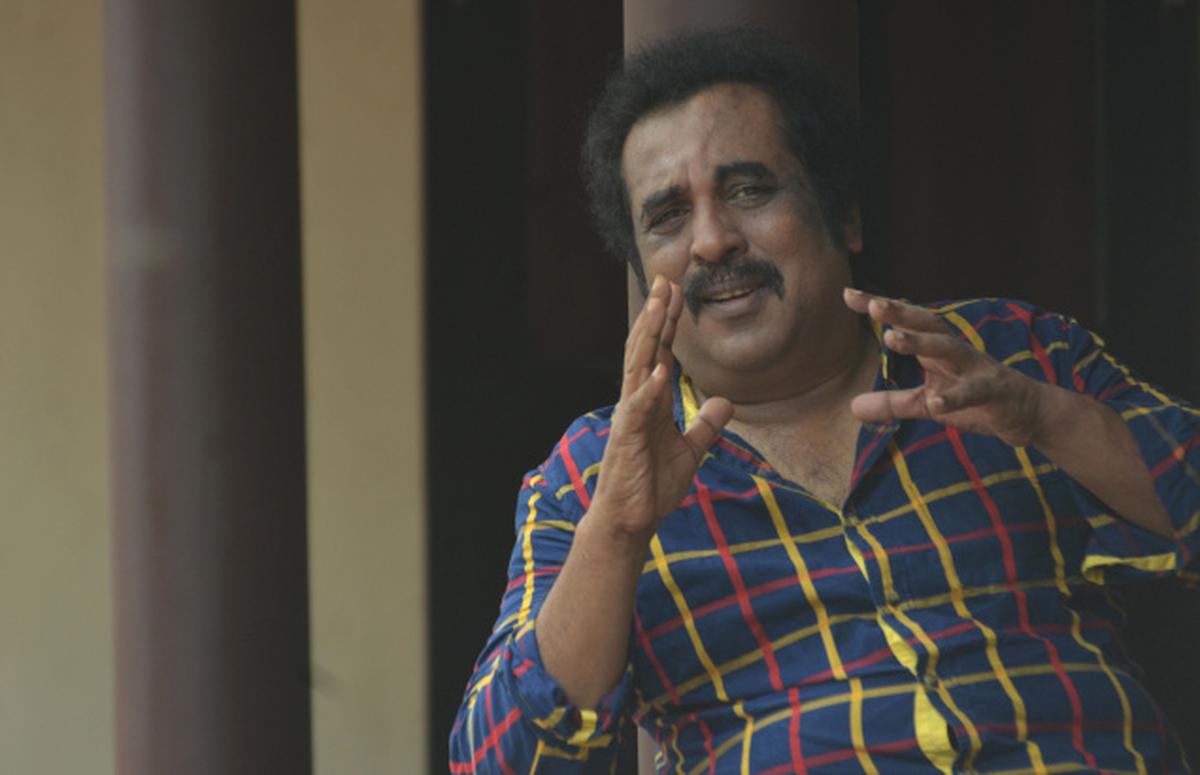 നടിയെ ആക്രമിച്ച കേസില്‍ അന്വേഷണം അട്ടിമറിക്കുന്നു; നടന്‍ രവീന്ദ്രന്‍ ഉപവാസ സമരത്തിന്