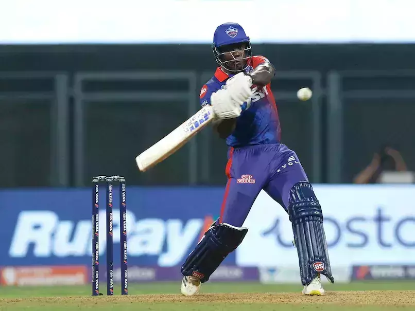 രക്ഷകനായി പവല്‍; ആവേശപ്പോരില്‍ കൊല്‍ക്കത്തയെ നാല് വിക്കറ്റിന് കീഴടക്കി ഡല്‍ഹി