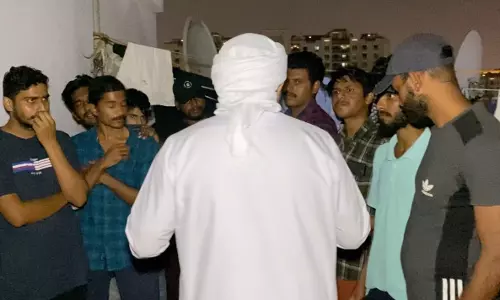 തൊഴില്‍ തട്ടിപ്പിന് ഇരകളായ മലയാളികള്‍  കൊടും വെയിലത്ത് ടെറസിന് മുകളില്‍ കഴിയുന്നു