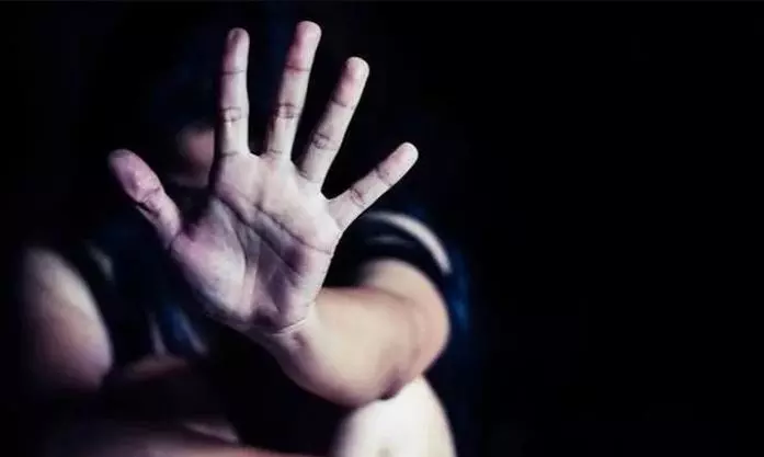 പതിനാലുകാരിയെ പീഡിപ്പിച്ച ഓട്ടോ ഡ്രൈവർക്ക് 40 വർഷം തടവ് പതിനാലുകാരിയെ പീഡിപ്പിച്ച ഓട്ടോ ഡ്രൈവർക്ക് 40 വർഷം തടവ്