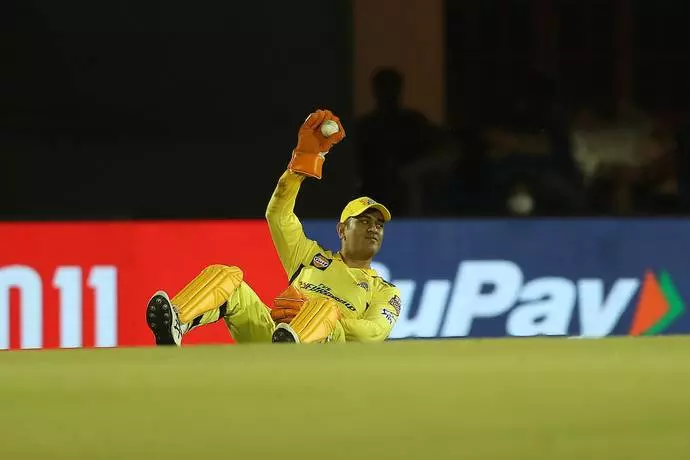 വീണ്ടും തല; ജഡേജ പിന്മാറി, ധോണി ചെന്നൈ സൂപ്പർകിങ്സ് നായകന്‍