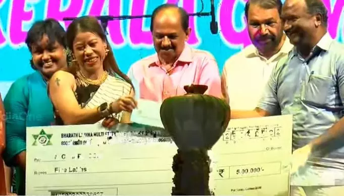 കേരളാ ഒളിമ്പിക്സിന് തലസ്ഥാനത്ത് തുടക്കം; ചടങ്ങിൽ മേരി കോമിന് ആദരം