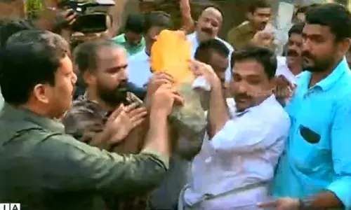 കെ.റെയിൽ: മുഖ്യമന്ത്രിയുടെ മണ്ഡലത്തിലും സർവെ നടന്നില്ല;  സർക്കാറും പാർട്ടിയും പ്രതിസന്ധിയിൽ