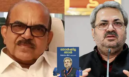 വ്യാജ കള്ള് നിർമ്മാതാക്കൾക്കെതിരെ നടപടിയെടുത്തതിന് സ്ഥലം മാറ്റി; പി.ശശിക്കെതിരെ ആരോപണങ്ങളുമായി ടിക്കാറാം മീണ