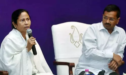 പ്രതിപക്ഷ സഖ്യചർച്ചകൾ വീണ്ടും സജീവമാകുന്നു; മമതയും കെജ്‌രിവാളും കൂടിക്കാഴ്ച നടത്തി