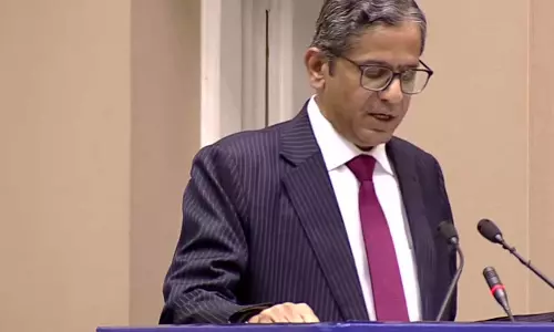 ഭരണഘടന സ്ഥാപനങ്ങൾ ലക്ഷ്മണരേഖ ലംഘിക്കരുത്; സർക്കാറുകളെ വിമർശിച്ച് ചീഫ് ജസ്റ്റിസ്