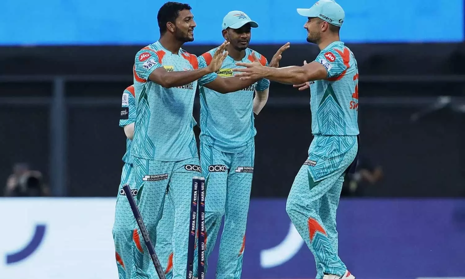 ഡൽഹിയെ എറിഞ്ഞിട്ട് മൊഹ്‌സിൻ; ലക്‌നൗവിന് 6 റൺസ് ജയം