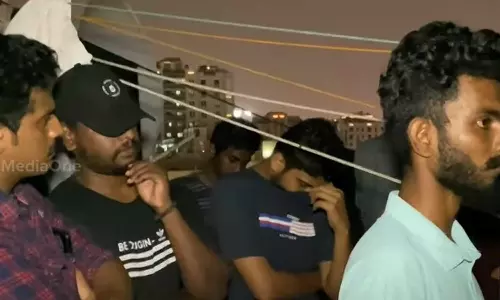 ദുബൈയിലെ തൊഴിൽതട്ടിപ്പ്; ടെറസിൽ കഴിഞ്ഞിരുന്ന മലയാളികൾക്ക് അഭയമൊരുക്കി ദുബൈ മർക്കസ്