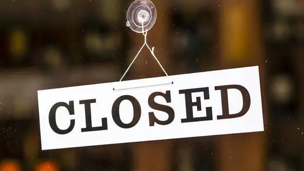 കൊല്ലത്തും ഭക്ഷ്യവിഷബാധയെന്ന് സംശയം; മൂന്ന് പേർക്ക് ദേഹാസ്വാസ്ഥ്യം, ഹോട്ടൽ അടപ്പിച്ചു