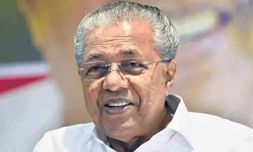 സഹാനുഭൂതിയുടെയും മാനവികതയുടെയും മൂല്യങ്ങൾ നെഞ്ചോടുചേർത്തു മുന്നോട്ടുപോകാൻ പെരുന്നാൾ പ്രചോദനമാകട്ടെ: മുഖ്യമന്ത്രി