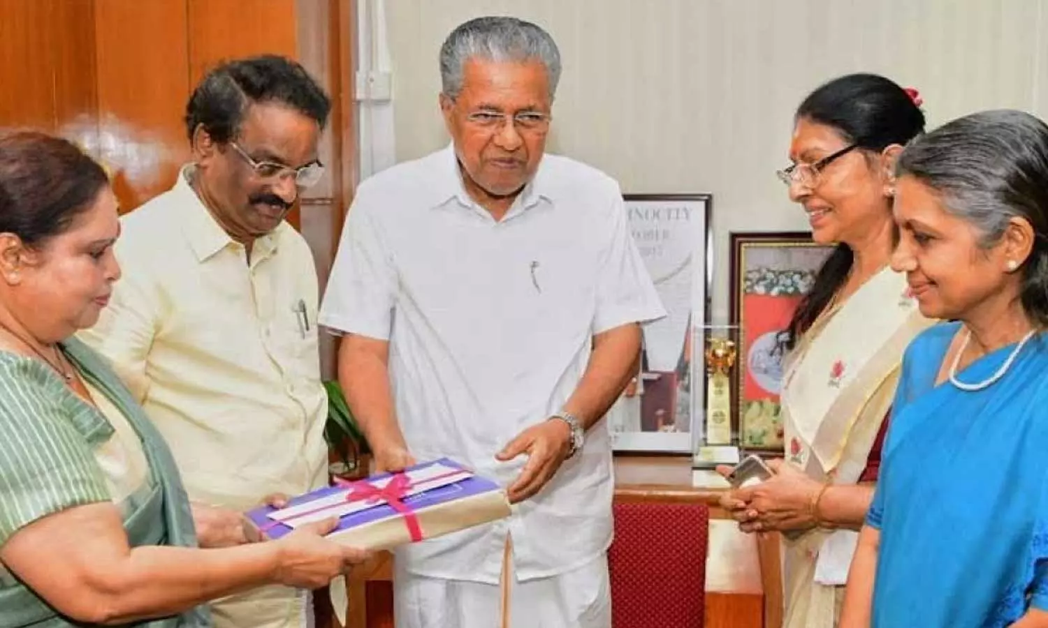 ഹേമ കമ്മിറ്റി റിപ്പോർട്ടിൽ സർക്കാർ വിളിച്ച സിനിമാ സംഘടനകളുടെ യോഗം ഇന്ന്