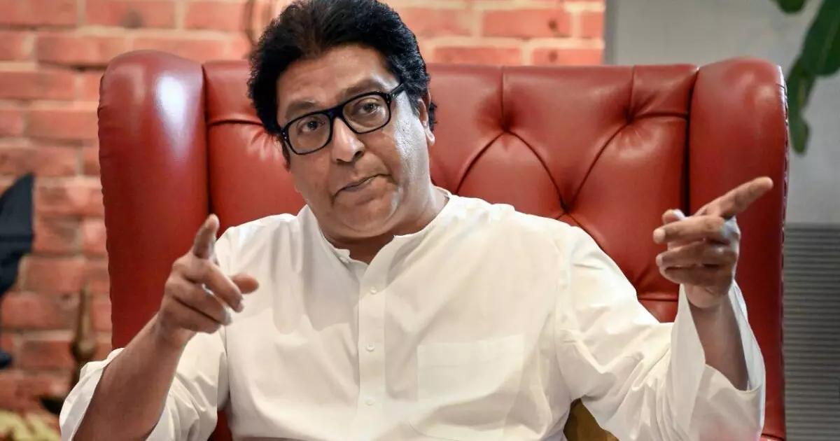 ഇരട്ടി ശബ്ദത്തില് ഹനുമാന് ചാലിസ കേള്പ്പിക്കും: വീണ്ടും ഭീഷണിയുമായി രാജ് താക്കറെ ഇരട്ടി ശബ്ദത്തില് ഹനുമാന് ചാലിസ കേള്പ്പിക്കും: വീണ്ടും ഭീഷണിയുമായി രാജ് താക്കറെ