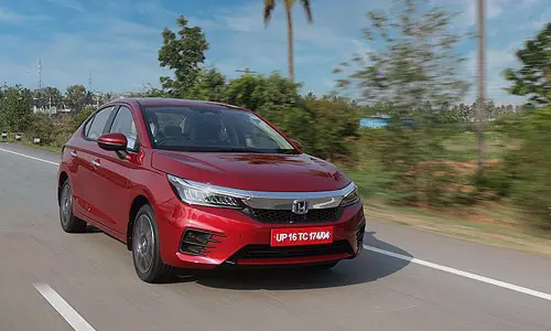 26.5 കിലോമീറ്റർ മൈലേജ്; ഹോണ്ട സിറ്റി എച്ച്ഇവി പുറത്തിറങ്ങി