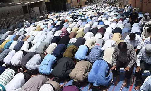 പിതാവിന്‍റെ അന്ത്യാഭിലാഷം; ഈദ് ഗാഹിന് ഒന്നര കോടിയുടെ സ്ഥലം വിട്ടുനല്‍കി ഹിന്ദു സഹോദരിമാര്‍