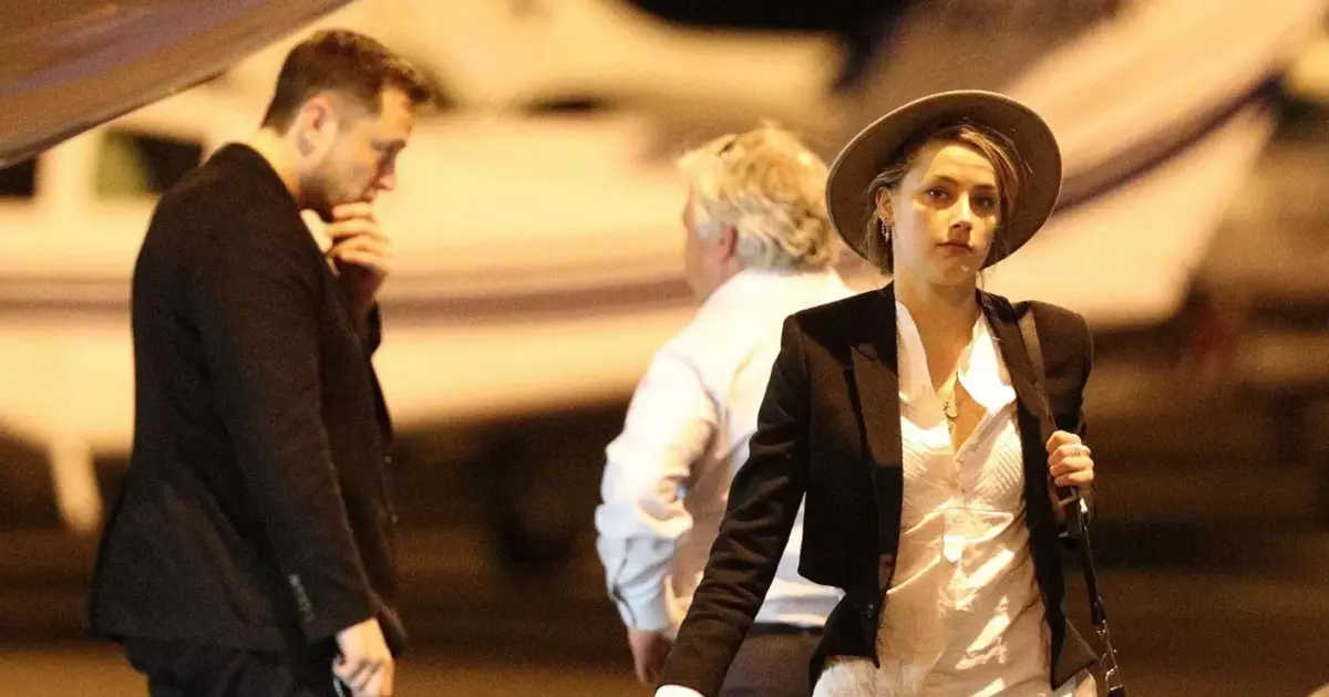 ഇലോണ് മസ്കും അംബര് ഹേഡും മിയാമിയില് ഇലോണ് മസ്കും അംബര് ഹേഡും മിയാമിയില്