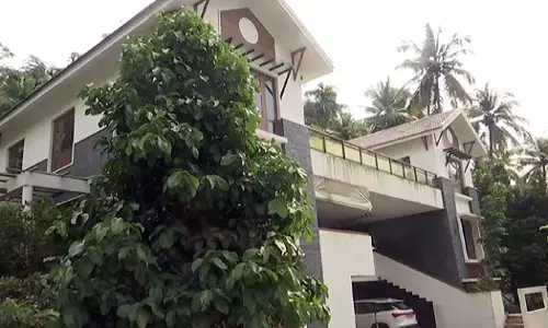 സ്വത്തുക്കൾ കണ്ടുകെട്ടാനുള്ള ഇഡിയുടെ തീരുമാനത്തിനെതിരെ ആശാഷാജി  നിയമനടപടിക്ക്