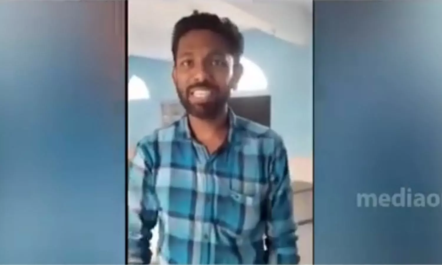 അടുത്തുള്ളയാൾ പൈസ തരാമെന്ന് പറഞ്ഞിട്ടും മർദിച്ചു, വഴിയിൽ ഇറക്കിവിട്ടു: ഒരു രൂപ കുറഞ്ഞതിന് ബസ് ജീവനക്കാർ മർദിച്ച യുവാവ്