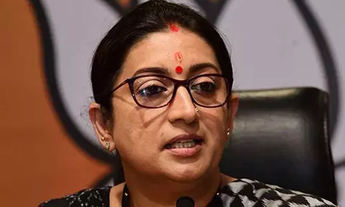 എൽ.പി.ജിക്ക് 50 രൂപയുടെ വർധന...എന്തൊരു നാണക്കേട്...; സ്മൃതി ഇറാനിയുടെ പഴയ പോസ്റ്റ് കുത്തിപ്പൊക്കി സോഷ്യൽമീഡിയ