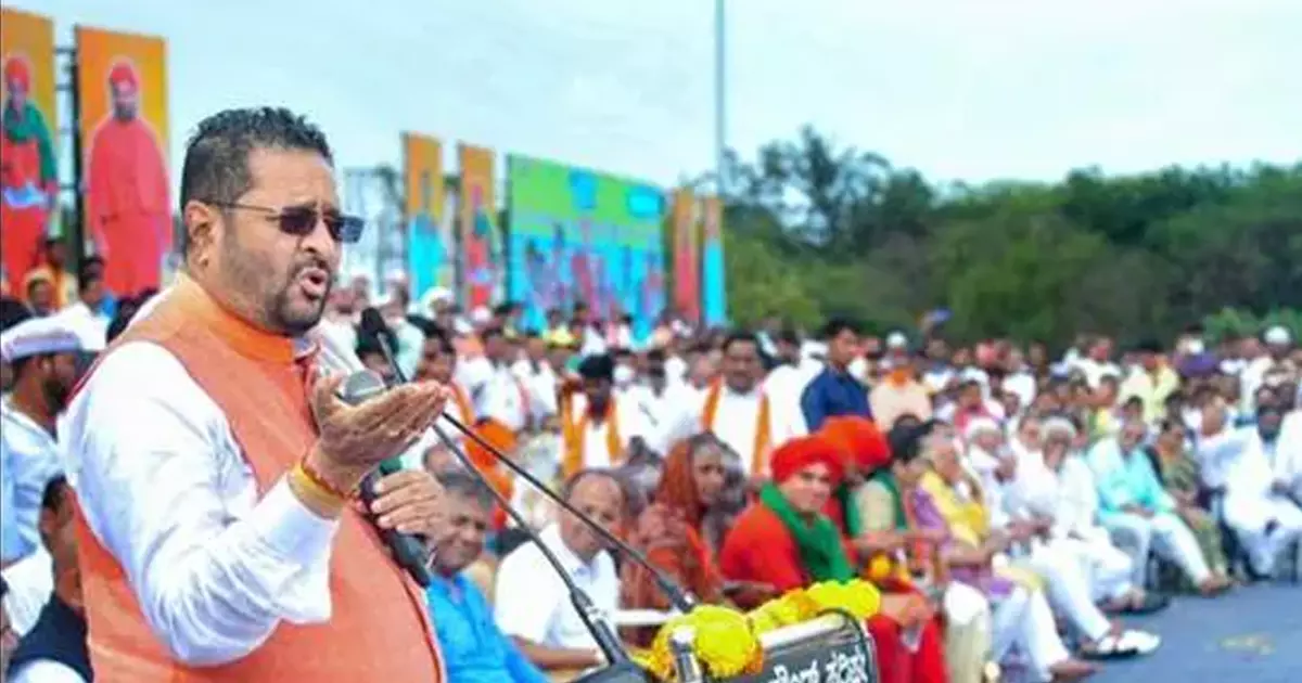 മുഖ്യമന്ത്രിയാക്കാൻ ഡൽഹിയിലെ ചില നേതാക്കൾ 2500 കോടി ചോദിച്ചെന്ന് ബിജെപി എം.എൽ.എ മുഖ്യമന്ത്രിയാക്കാൻ ഡൽഹിയിലെ ചില നേതാക്കൾ 2500 കോടി ചോദിച്ചെന്ന് ബിജെപി എം.എൽ.എ