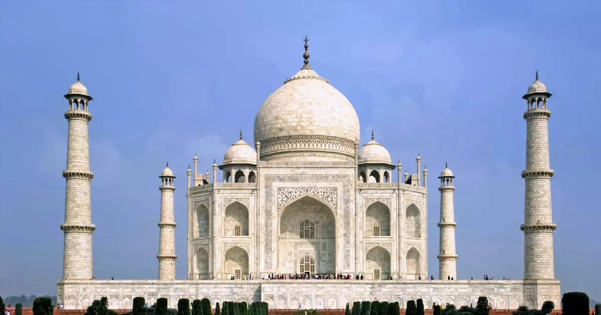 താജ്മഹലിലെ 20 മുറികൾ തുറക്കൂ... ഹിന്ദു വിഗ്രഹങ്ങളുണ്ടോയെന്നറിയാം; ആവശ്യവുമായി അലഹബാദ് ഹൈക്കോടതിയിൽ ബി.ജെ.പി നേതാവിന്റെ ഹരജി താജ്മഹലിലെ 20 മുറികൾ തുറക്കൂ... ഹിന്ദു വിഗ്രഹങ്ങളുണ്ടോയെന്നറിയാം; ആവശ്യവുമായി അലഹബാദ് ഹൈക്കോടതിയിൽ ബി.ജെ.പി നേതാവിന്റെ ഹരജി