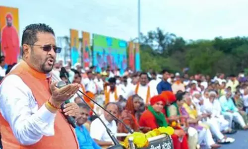 മുഖ്യമന്ത്രിയാക്കാൻ ഡൽഹിയിലെ ചില നേതാക്കൾ 2500 കോടി ചോദിച്ചെന്ന് ബിജെപി എം.എൽ.എ മുഖ്യമന്ത്രിയാക്കാൻ ഡൽഹിയിലെ ചില നേതാക്കൾ 2500 കോടി ചോദിച്ചെന്ന് ബിജെപി എം.എൽ.എ