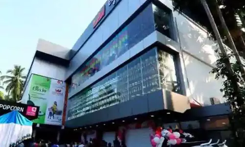 പേരാമ്പ്രയിലെ ആർ.എസ്.എസ് ആക്രമണം; പൊലീസ് ഗൗരവമുള്ള കേസെടുത്തില്ലെന്ന് ആക്ഷേപം പേരാമ്പ്രയിലെ ആർ.എസ്.എസ് ആക്രമണം; പൊലീസ് ഗൗരവമുള്ള കേസെടുത്തില്ലെന്ന് ആക്ഷേപം