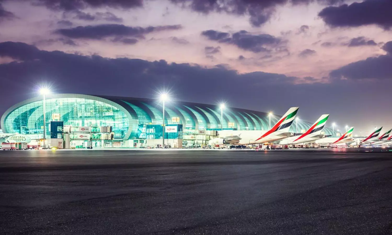 അറ്റകുറ്റപണികൾ ഉടൻ പൂർത്തീകരിക്കണം; ദുബൈ വിമാനത്താവളം റൺവേ ഭാഗികമായി അടച്ചു