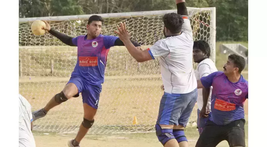 ഇനിയെങ്കിലും ജോലി...! കേരള ഹാൻഡ്ബാൾ ടീം ക്യാപ്റ്റന് സര്‍ക്കാര്‍ അവഗണന