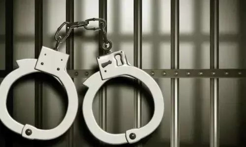 പേരാമ്പ്ര ഹലാൽ ആക്രമണം:  രണ്ട് ആർഎസ്എസ് പ്രവർത്തകർക്കെതിരെ കേസ്; വധശ്രമം ഉൾപ്പെടെയുള്ള വകുപ്പുകൾ ചുമത്തി