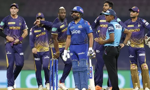 മുംബൈ വീണ്ടും തോറ്റു; പ്ലേഓഫ് സാധ്യത നിലനിർത്തി കൊൽക്കത്ത മുംബൈ വീണ്ടും തോറ്റു; പ്ലേഓഫ് സാധ്യത നിലനിർത്തി കൊൽക്കത്ത