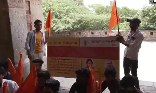 ഖുത്ബ് മിനാറിന്റെ പേര് വിഷ്ണു സ്തംഭം എന്നാക്കണം; പ്രതിഷേധവുമായി ഹിന്ദുത്വ സംഘടനകൾ