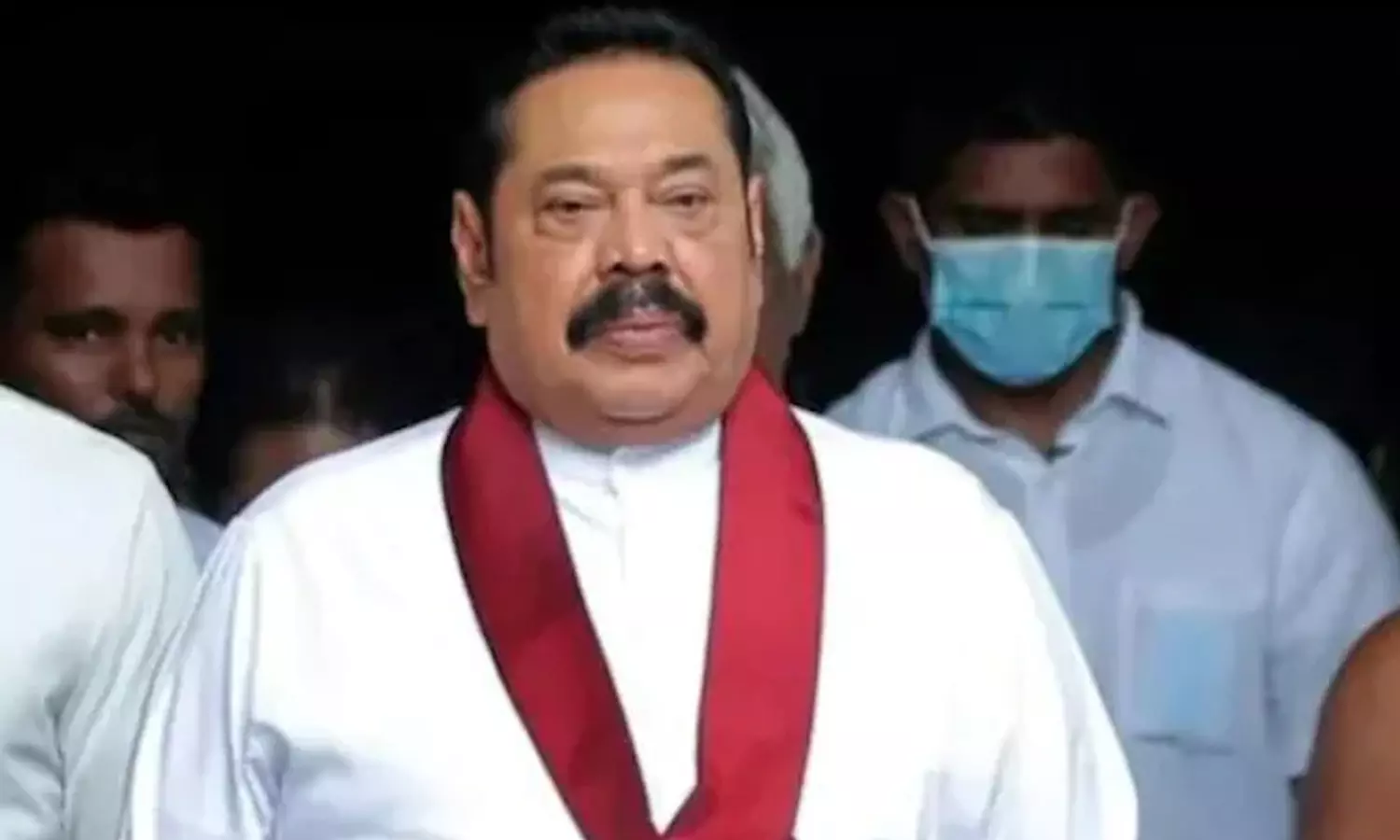 ശ്രീലങ്കൻ മുൻപ്രധാനമന്ത്രി മഹിന്ദ രജപക്‌സെയ്ക്ക് യാത്രാവിലക്ക്