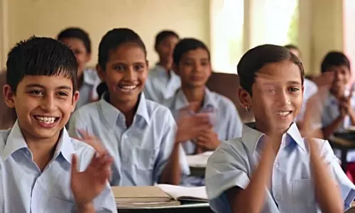 ക്ലാസ് സമയത്തിൽ മാറ്റം, യൂണിഫോമിൽ ഇളവ്; മാർഗനിർദേശങ്ങളുമായി കേന്ദ്രവിദ്യാഭ്യാസ മന്ത്രാലയം