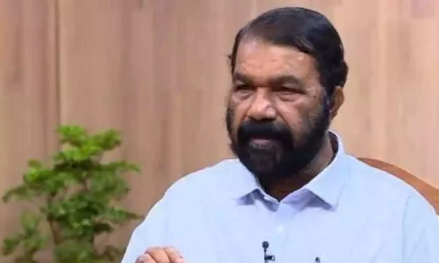 മലപ്പുറത്ത് മുൻ അധ്യാപകനെതിരായ പീഡന പരാതി: നടപടിയെടുക്കുമെന്ന് മന്ത്രി മലപ്പുറത്ത് മുൻ അധ്യാപകനെതിരായ പീഡന പരാതി: നടപടിയെടുക്കുമെന്ന് മന്ത്രി