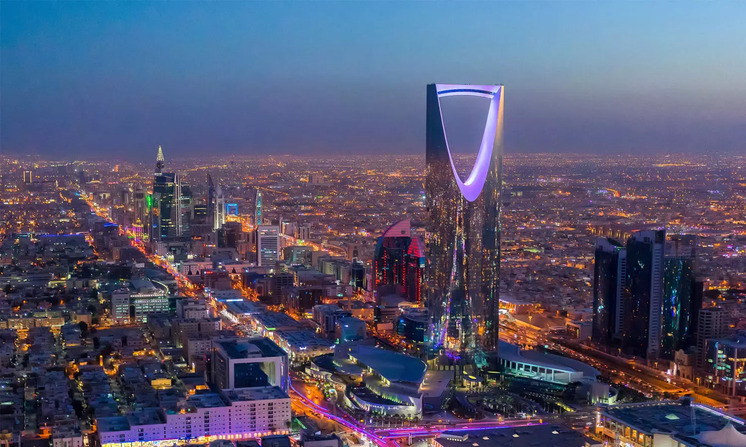 സൗദിയിൽ മാതാപിതാക്കളെ പീഡിപ്പിച്ചാൽ അഞ്ചു വർഷം തടവും ഒരു കോടി രൂപയിലധികം പിഴയും